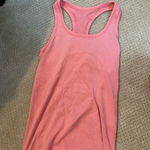 Lululemon pink tank